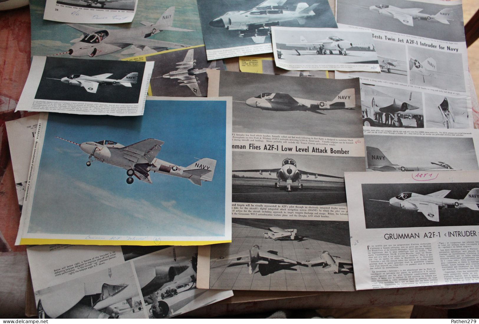 Lot De 190g D'anciennes Coupures De Presse Et Photo De L'aéronef Américain Grumman A2F-1 "Intruder" - Aviation