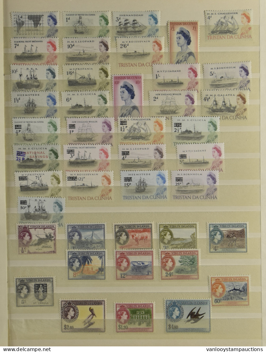 ** 1952/1960, Verzameling Langlopende Reeksen In Insteekboek, W.o. Tristan Da Cunha, Gibraltar, Cyprus, (12 Reeksen) - Autres & Non Classés
