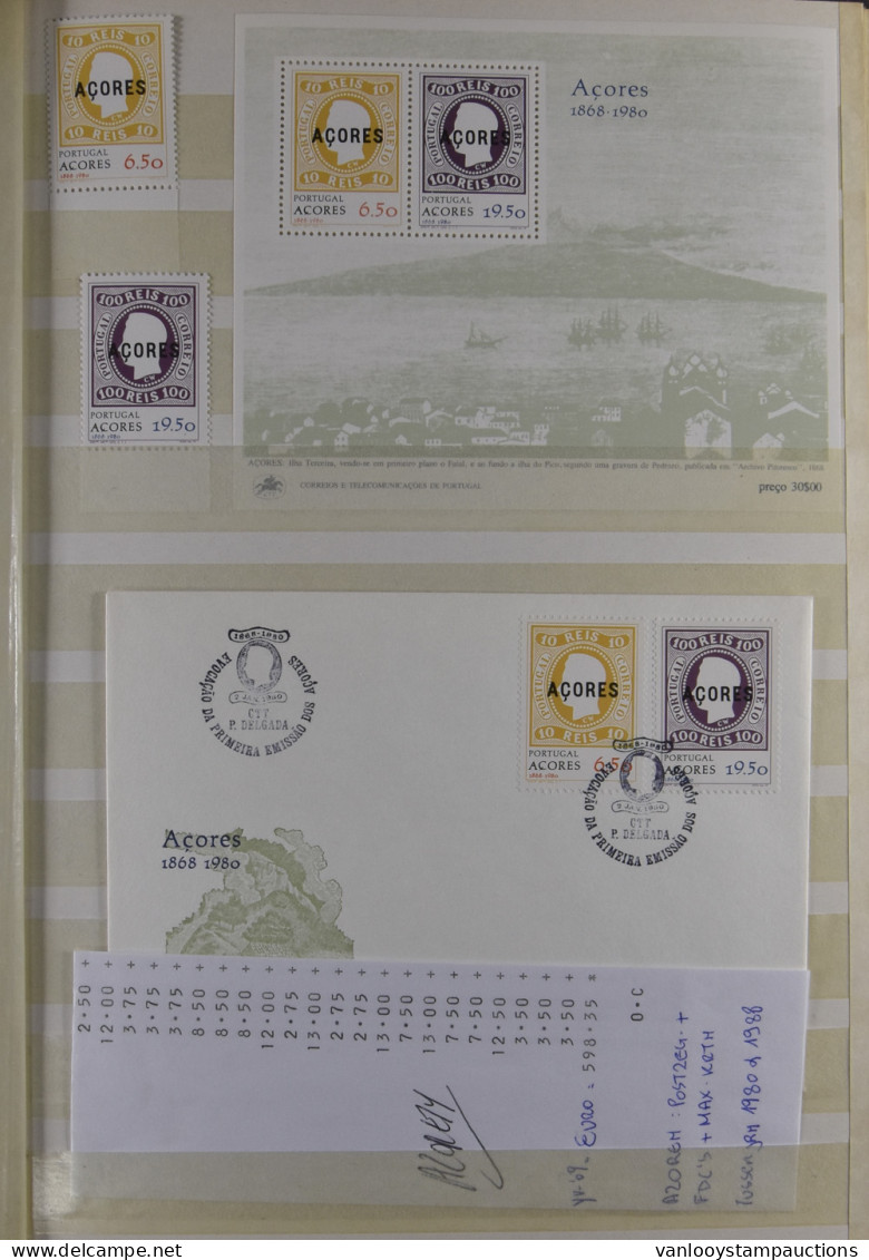 **/FDC Azoren En Madeira : 1980/1988, Mooie Verzameling In Insteekboek Met Zegels, Boekjes, FDC's En MK's, Zm/m - Otros & Sin Clasificación