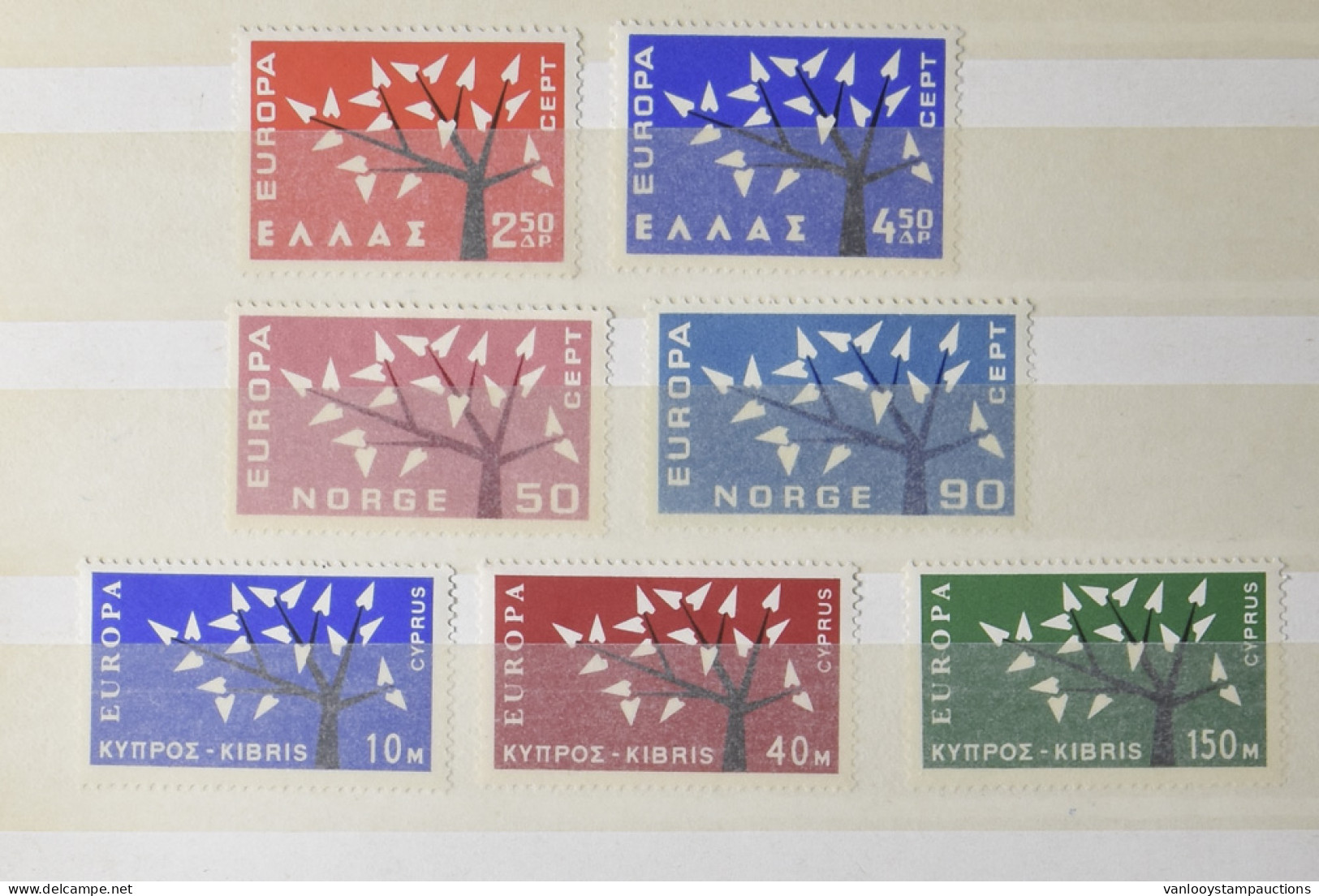 ** 1961/1965 Samenstelling 170 Zegels Diverse Landen, In Insteekboekje, Zm/m (Mi. €750 CWI) - Other & Unclassified