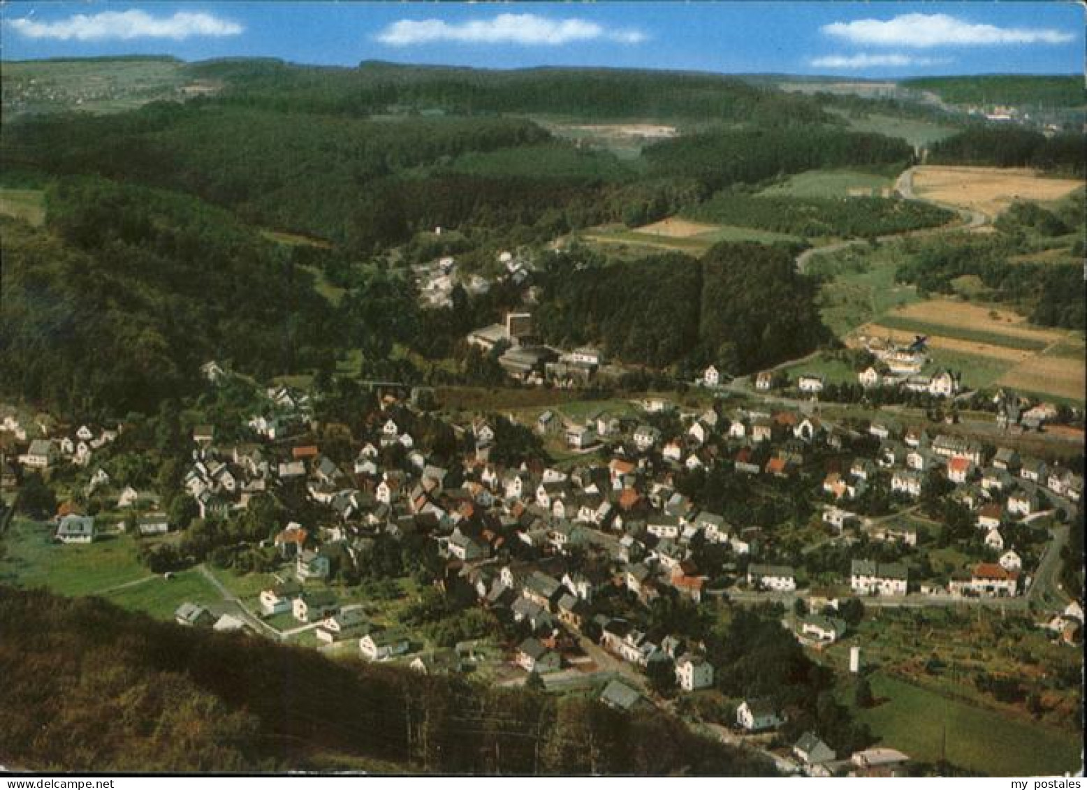 41273858 Schoenbach Dillkreis Schoenbach Luftaufnahme Schoenbach - Herborn