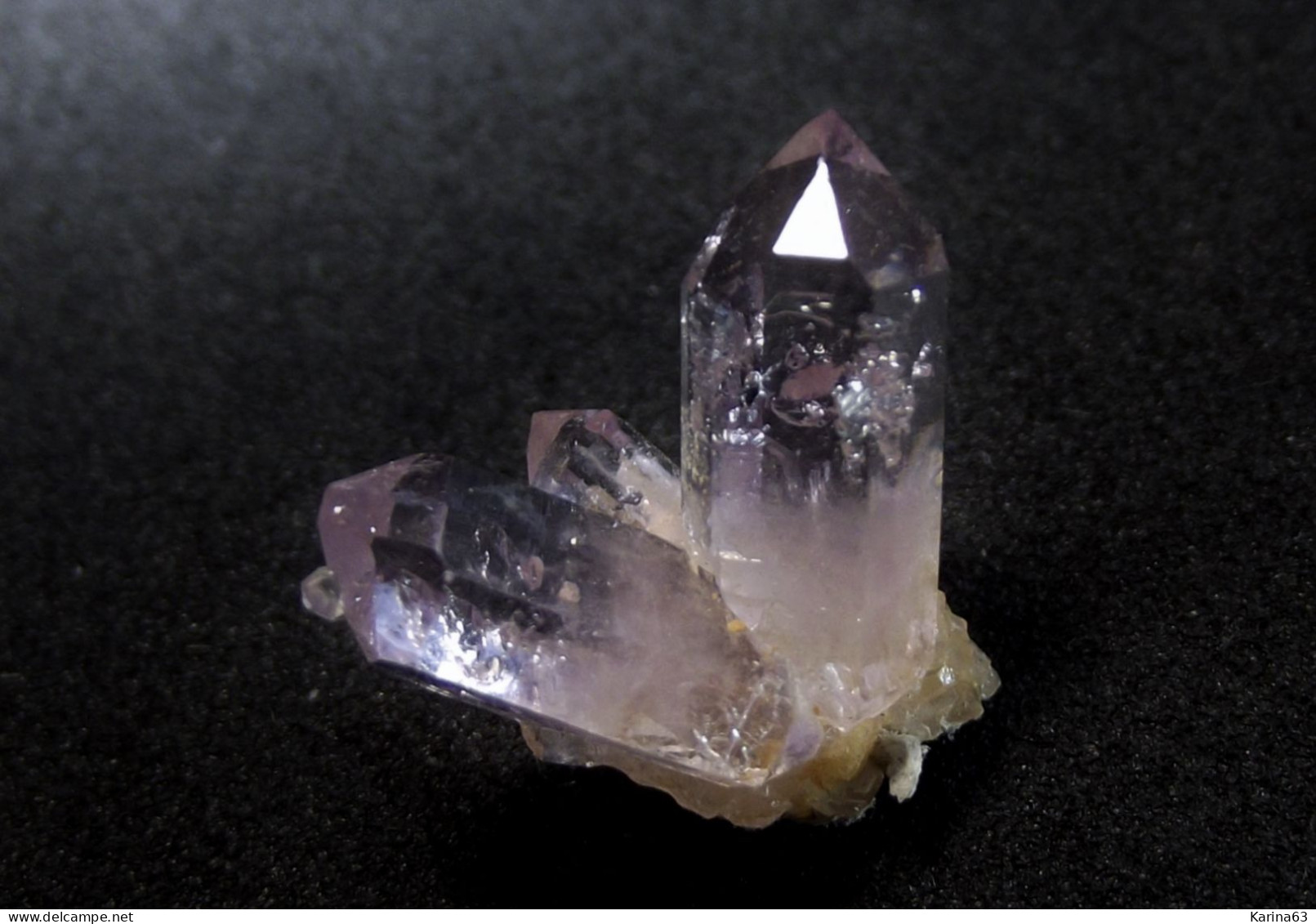 Quartz Var. Amethyst Floater  (1.5  X 1 X 1 Cm ) - Osilo - Sardegna - Italy - Minerals
