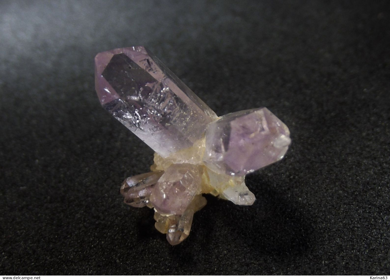Quartz Var. Amethyst Floater  (1.5  X 1 X 1 Cm ) - Osilo - Sardegna - Italy - Mineralien