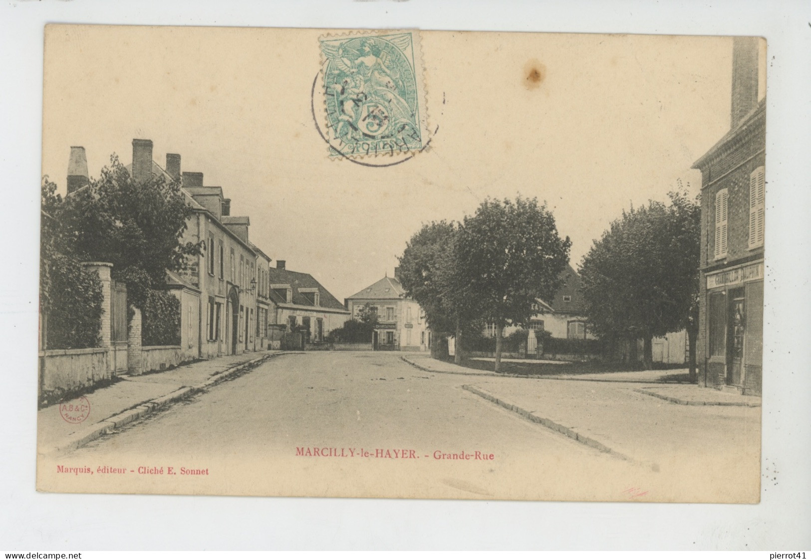 MARCILLY LE HAYER - Grande Rue - Marcilly