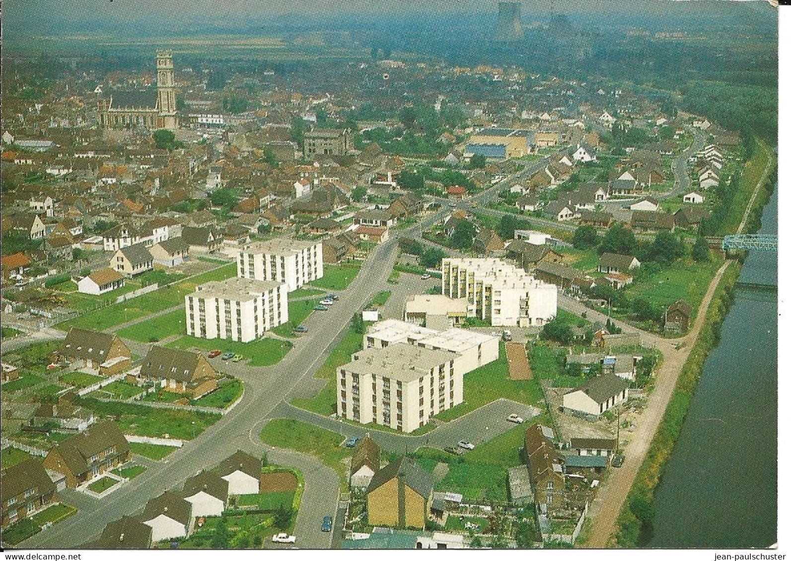 62 -    Harnes - Vue Générale      ** CPM   Aérienne ** - Harnes