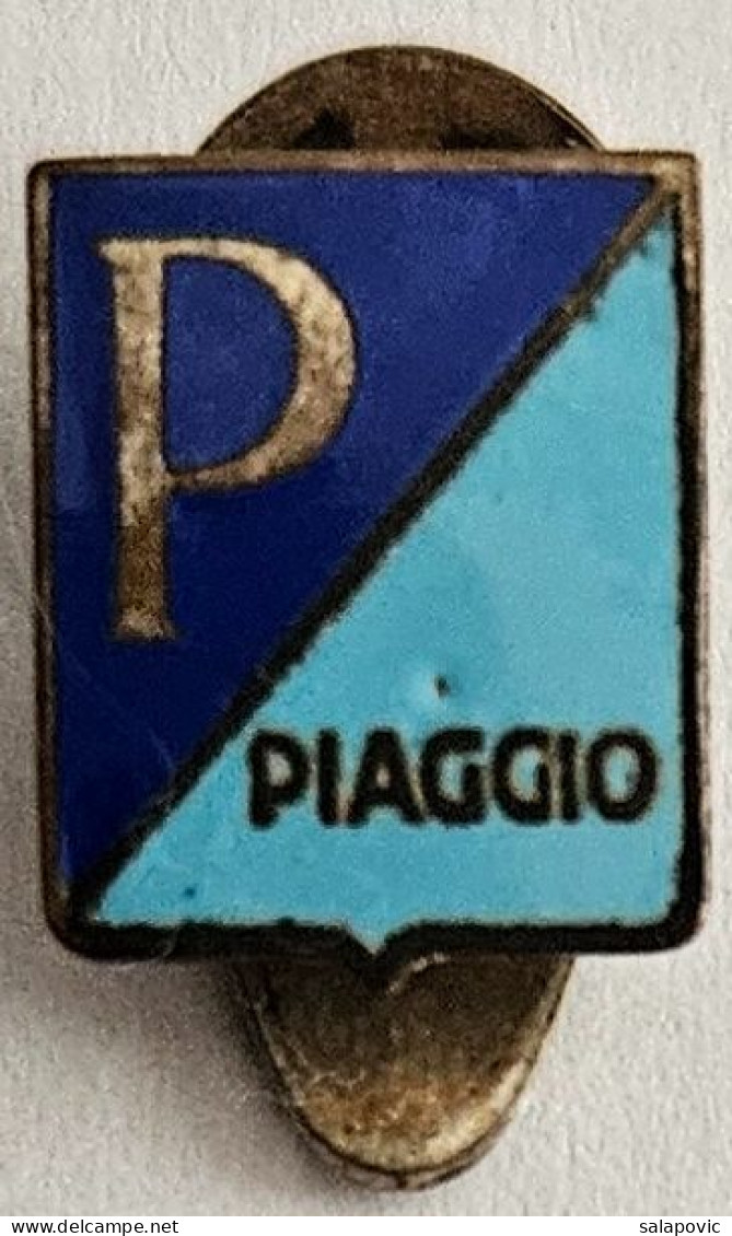 PIAGGIO (VESPA) Italy Scooter Moto Motorcycle PINS BADGES  A13/11 - Motos