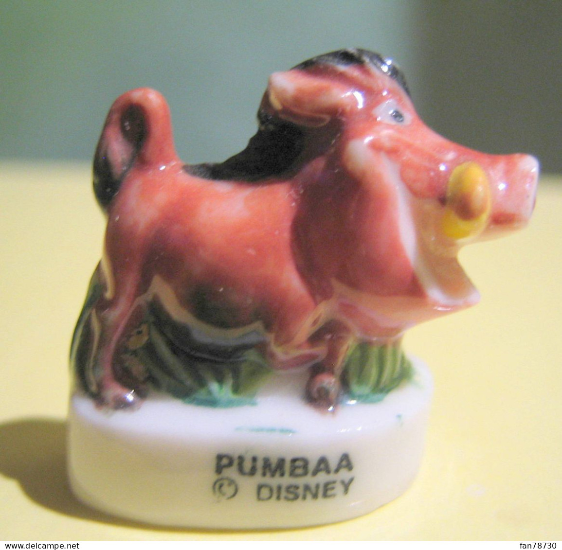 Fève Brillante - Pumbaa Dans Le Roi Lion De Disney -  Frais Du Site Déduits - Disney