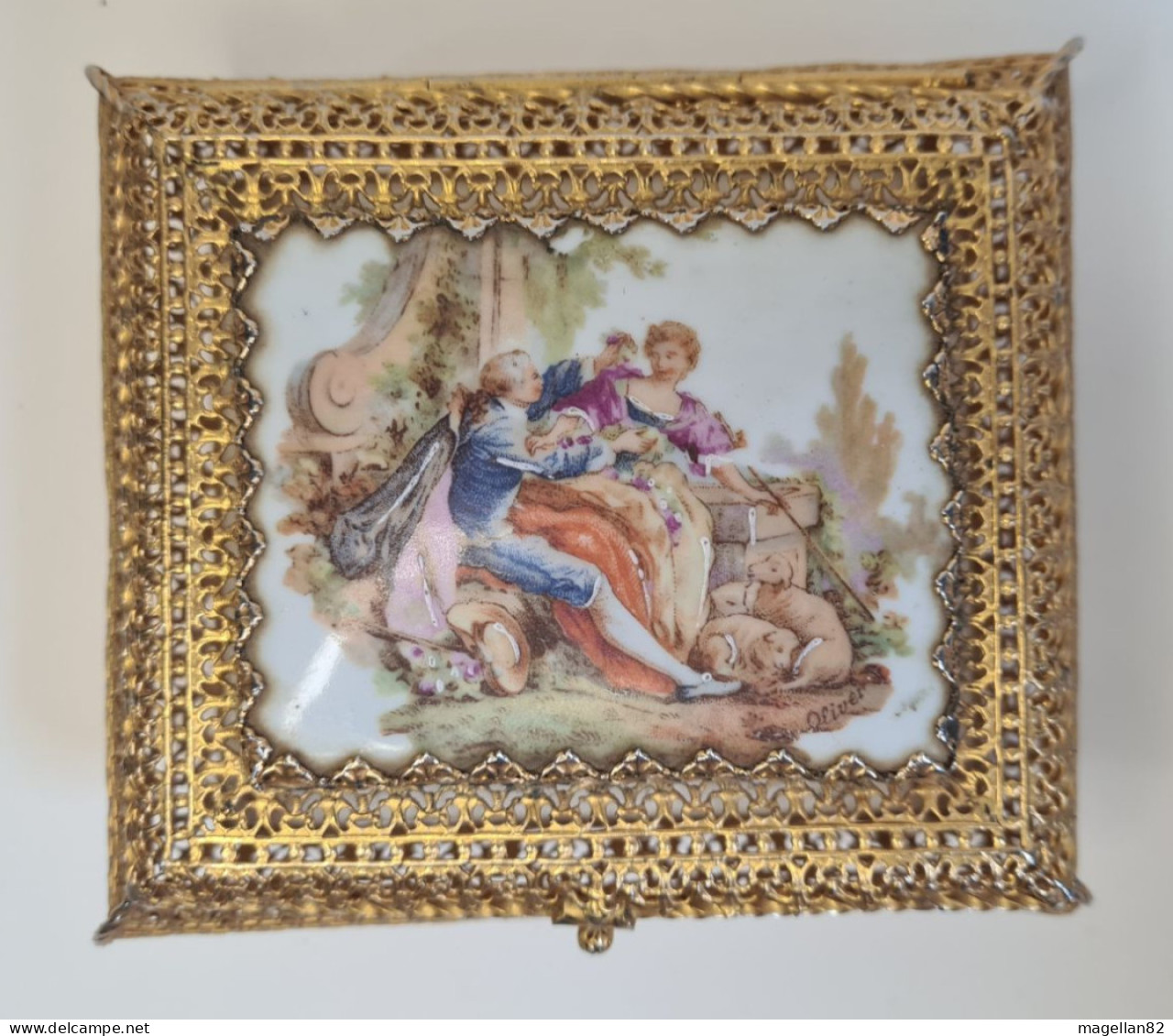 Ancienne Boite à Bijoux En Métal Doré. Miroir Biseauté. Peinture Sur Porcelaine. - Koffer