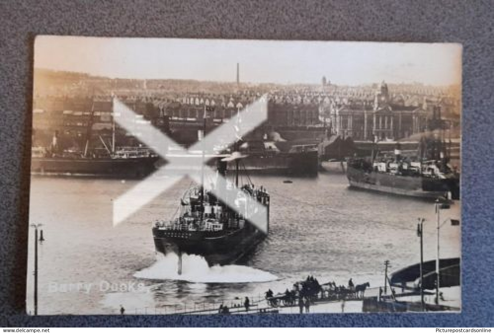 BARRY DOCKS GLAMORGAN WALES RP POSTCARD SHIPPING BY SHIRVINGTON CADOXTON BARRY - Glamorgan