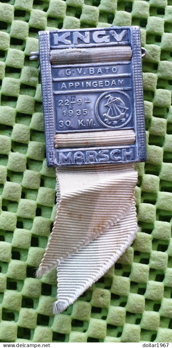 Medaille - K.N.G.V - G.v Bato Appingedam 22-9-1935 Marsch  , 30 Km  -  Original Foto  !!   Medallion Dutch - Sonstige & Ohne Zuordnung