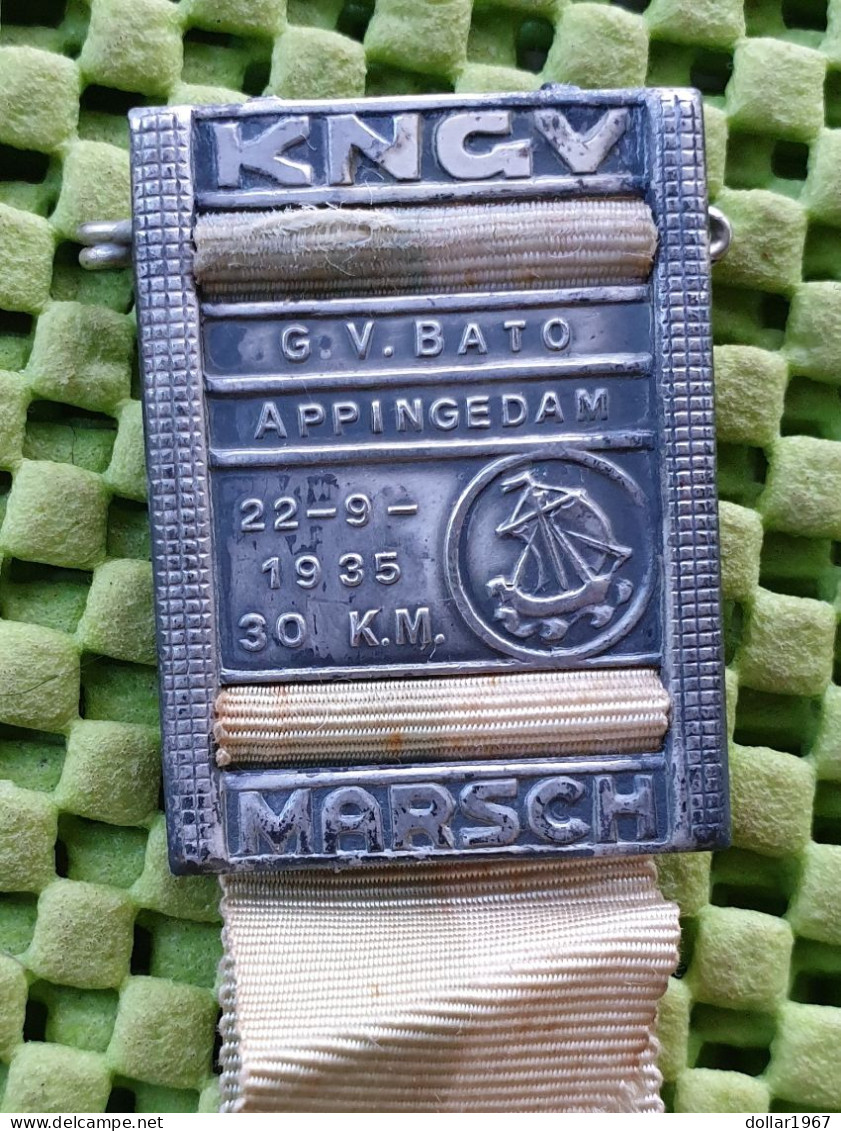 Medaille - K.N.G.V - G.v Bato Appingedam 22-9-1935 Marsch  , 30 Km  -  Original Foto  !!   Medallion Dutch - Altri & Non Classificati