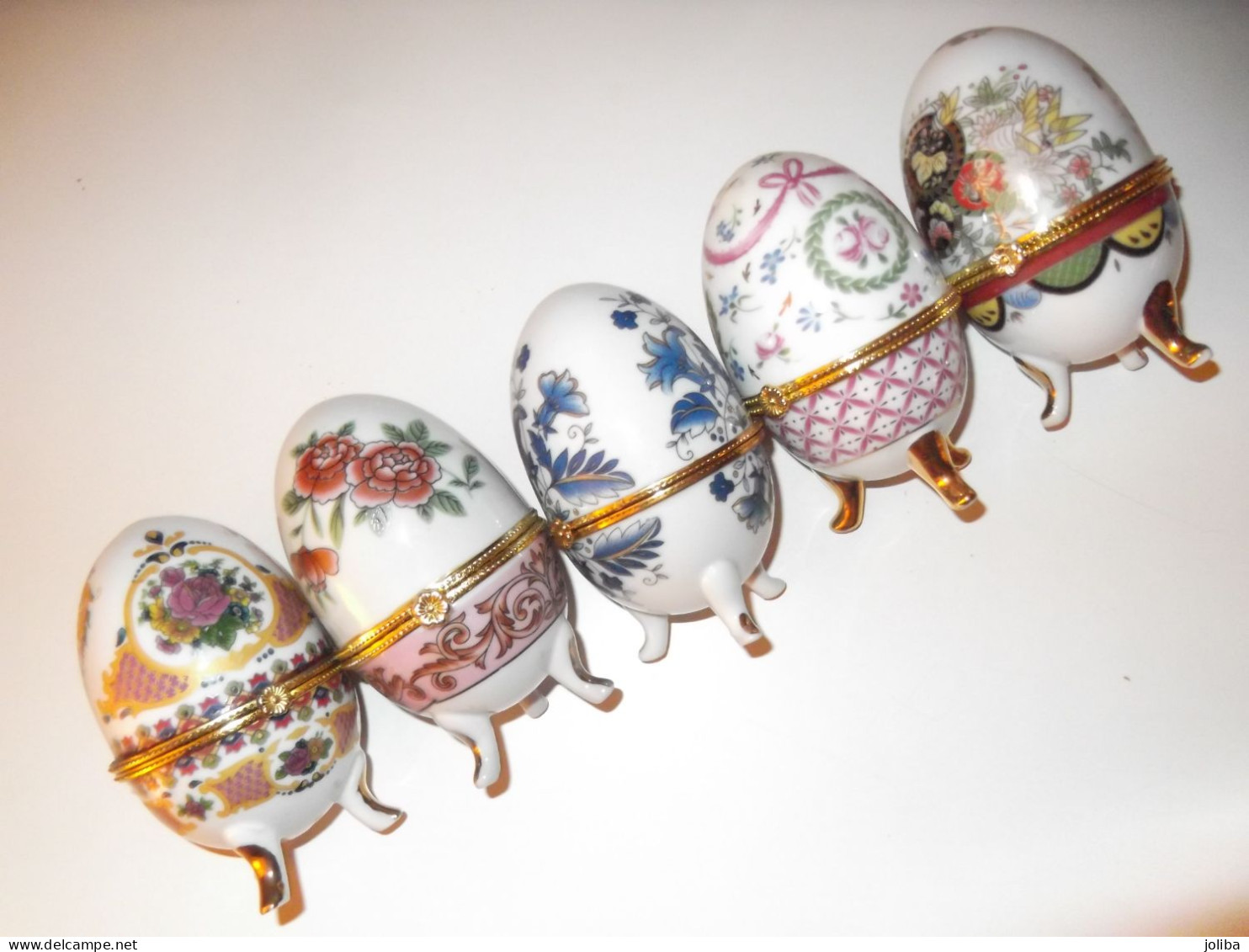 15 Porseleinen Eieren - 15 Oeufs En Porcelaine - Eggs