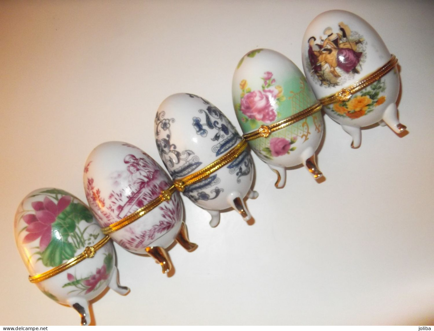 15 Porseleinen Eieren - 15 Oeufs En Porcelaine - Eggs