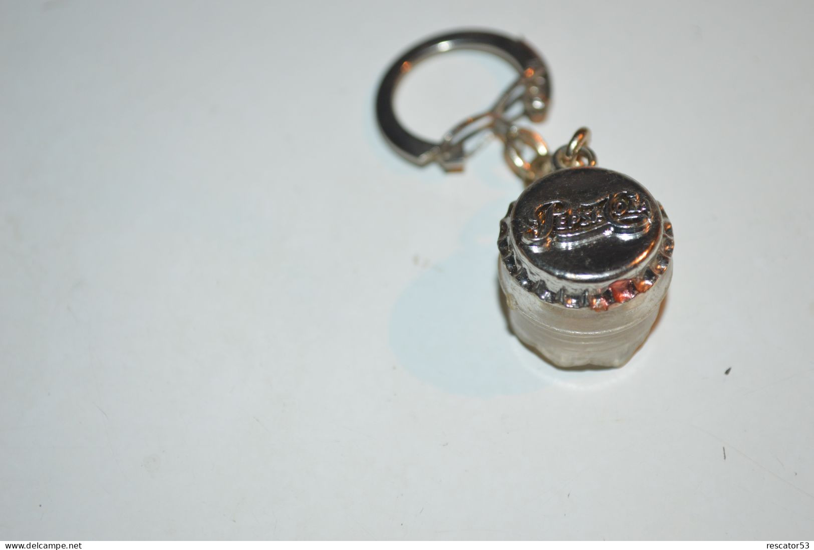 Porte-clefs Publicitaire Capsule Et Goulot Pepsi-Cola------------  Années 60 - Porte-clefs