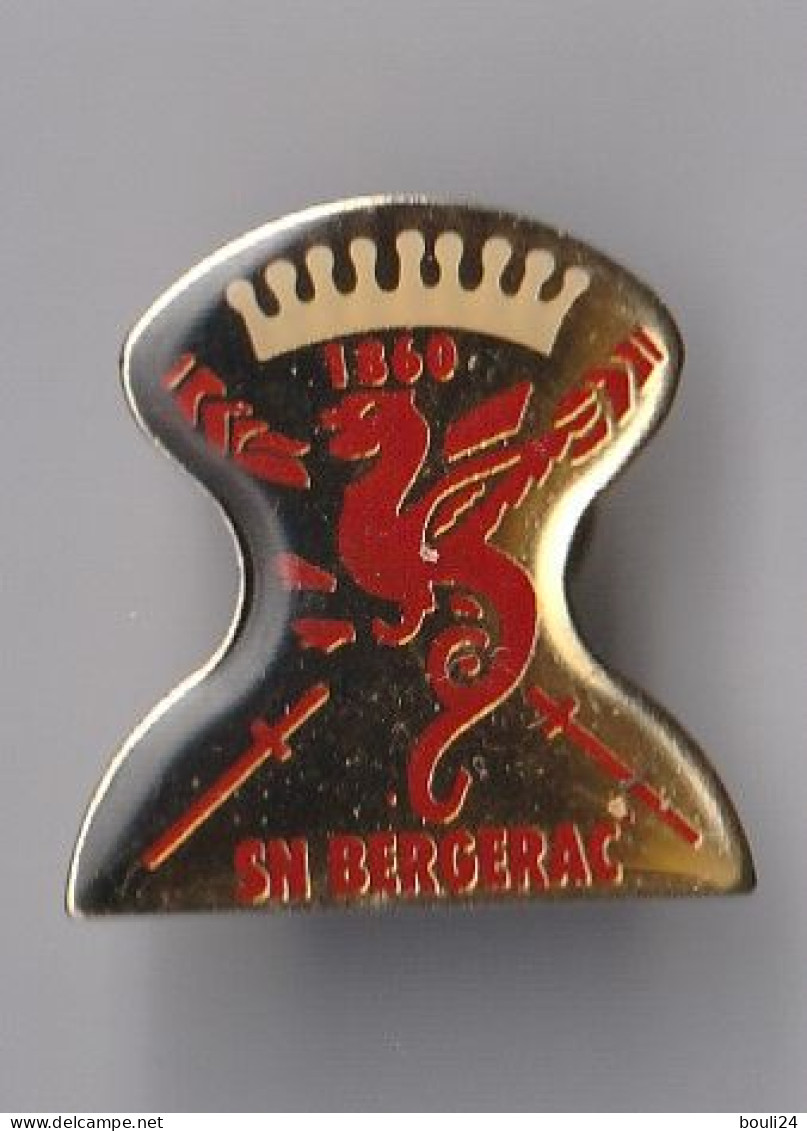 PIN'S THEME SPORT AVIRON SPORT NAUTIQUE  DE BERGERAC  EN DORDOGNE - Remo