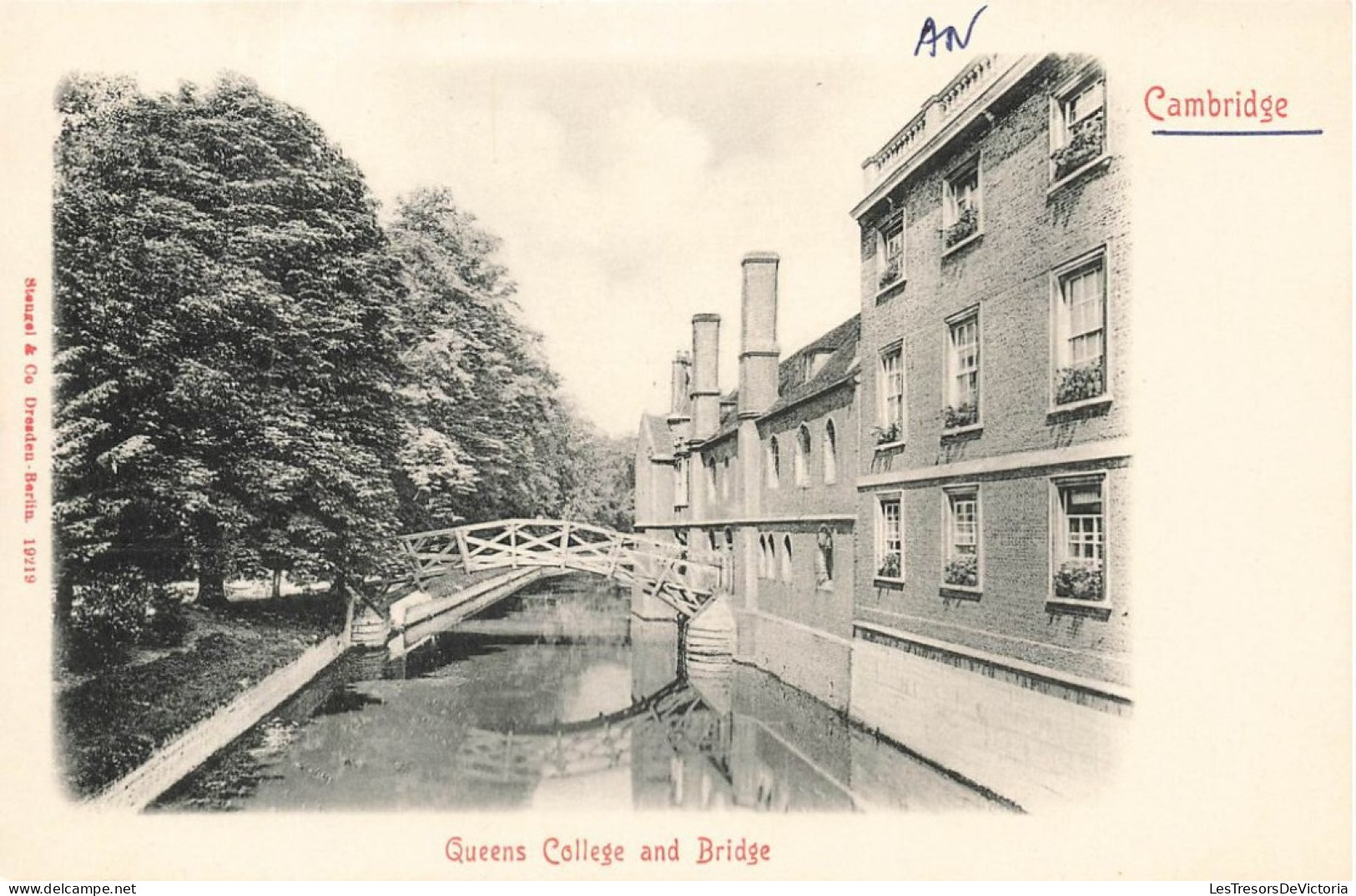 ROYAUME UNI -  Cambridge - Queens College And Brdige -  Carte Postale Ancienne - Cambridge