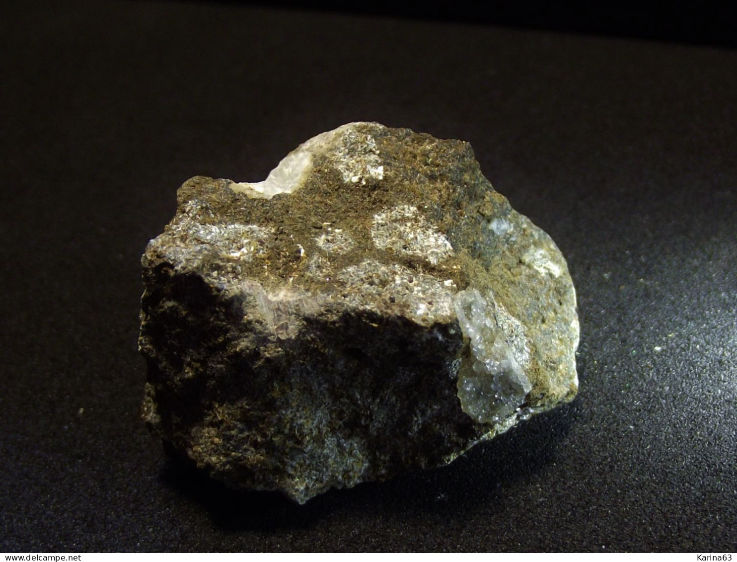 Natrolite In Vug   (3.5  X 2.5 X 2 Cm ) - Montecchio Maggiore - Vicenza - Italy - Minerales