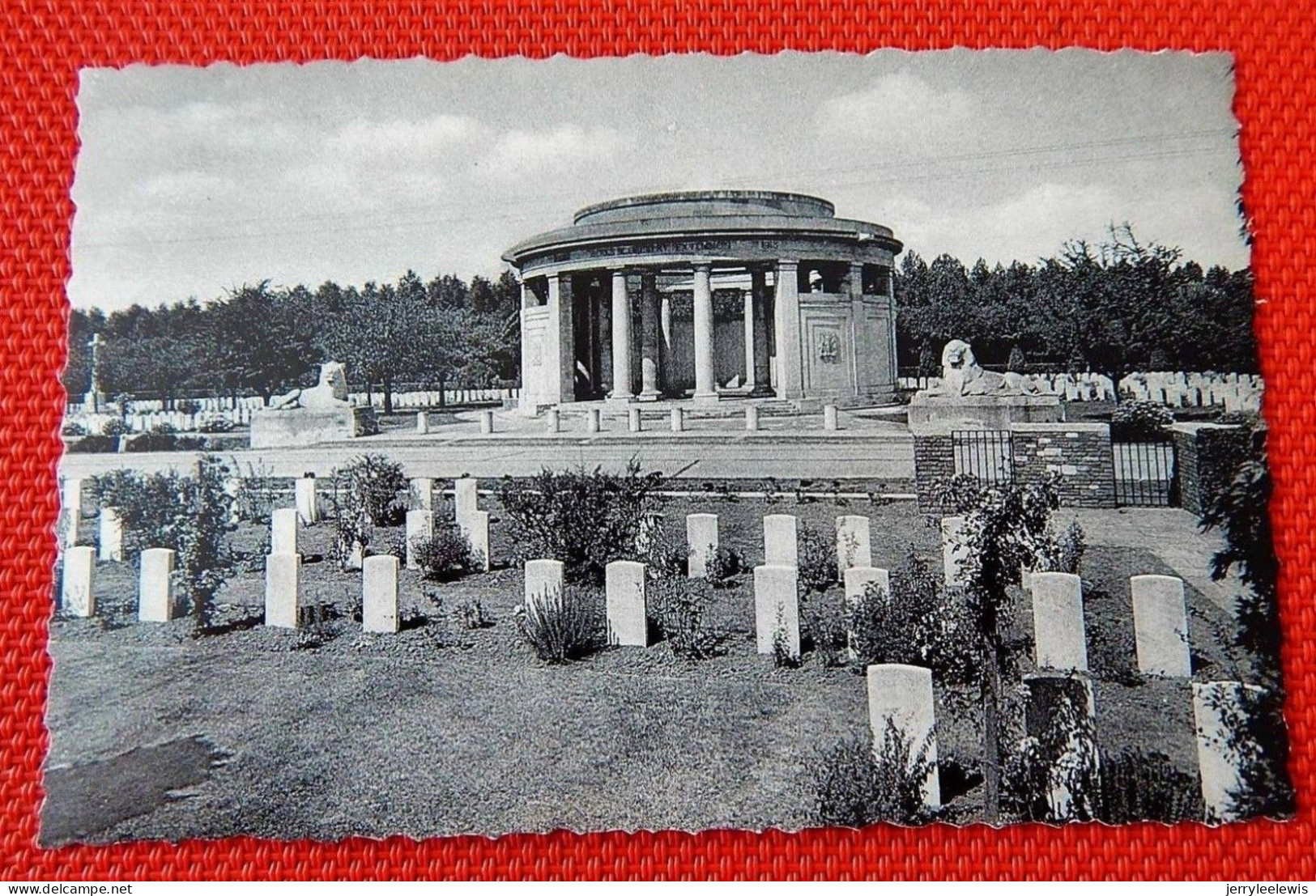 PLOEGSTEERT  - LE  BIZET  -  Monument Anglais De La Guerre 1914-1918 - Komen-Waasten