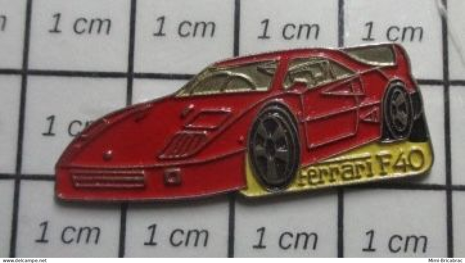 3219 Pin's Pins / Beau Et Rare / AUTOMOBILES / FERRARI F40 Je Peux Pas Me Tromper C'est écrit Dessus ! - Ferrari