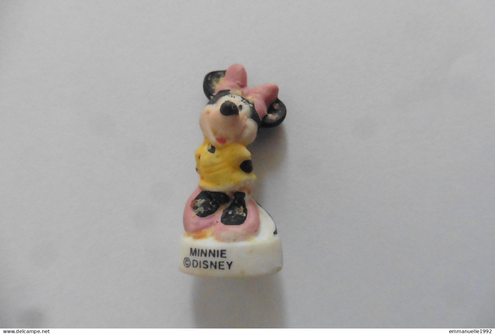 Fève Mate Porcelaine Dessins Animés Disney - Souris Mickey Mouse - Minnie - Disney