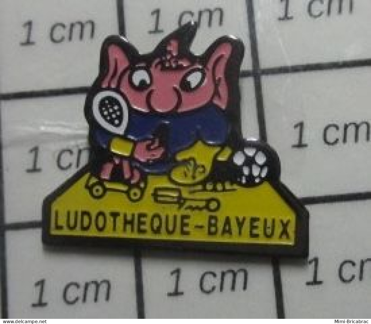 3219 Pin's Pins / Beau Et Rare / JEUX / LUDOTHEQUE BAYEUX - Games