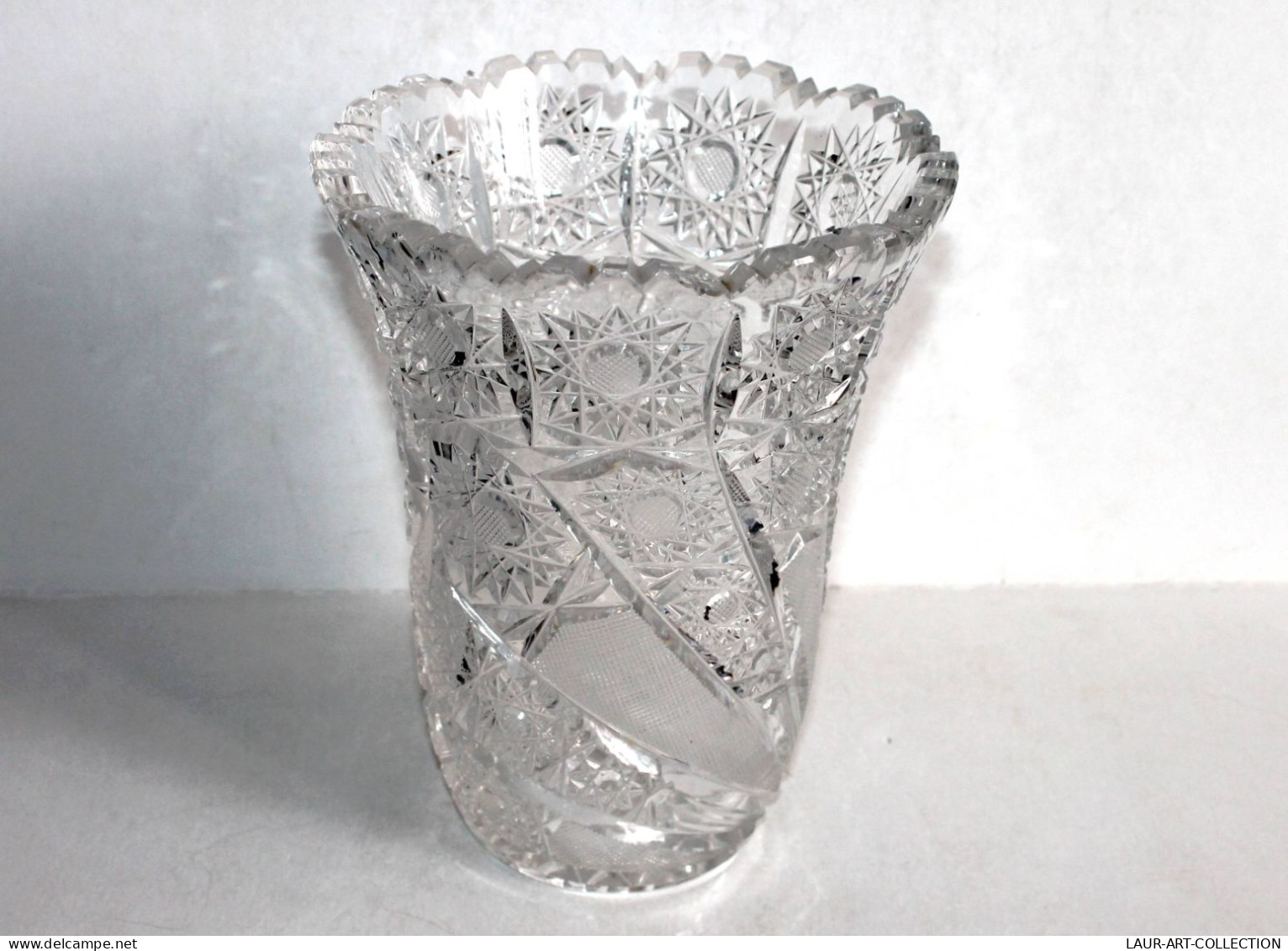 MAGNIFIQUE VASE EN CRISTAL TAILLÉ, GRAVÉ, DECOR GEOMETRIQUE, ART DECO H:21cm 2kg / ART DECORATIF (0507.57) - Jarrones