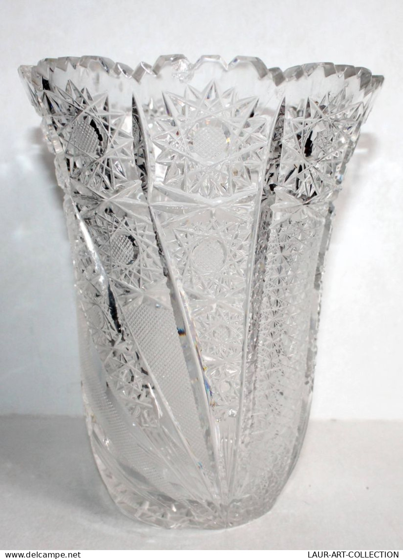 MAGNIFIQUE VASE EN CRISTAL TAILLÉ, GRAVÉ, DECOR GEOMETRIQUE, ART DECO H:21cm 2kg / ART DECORATIF (0507.57) - Vasen