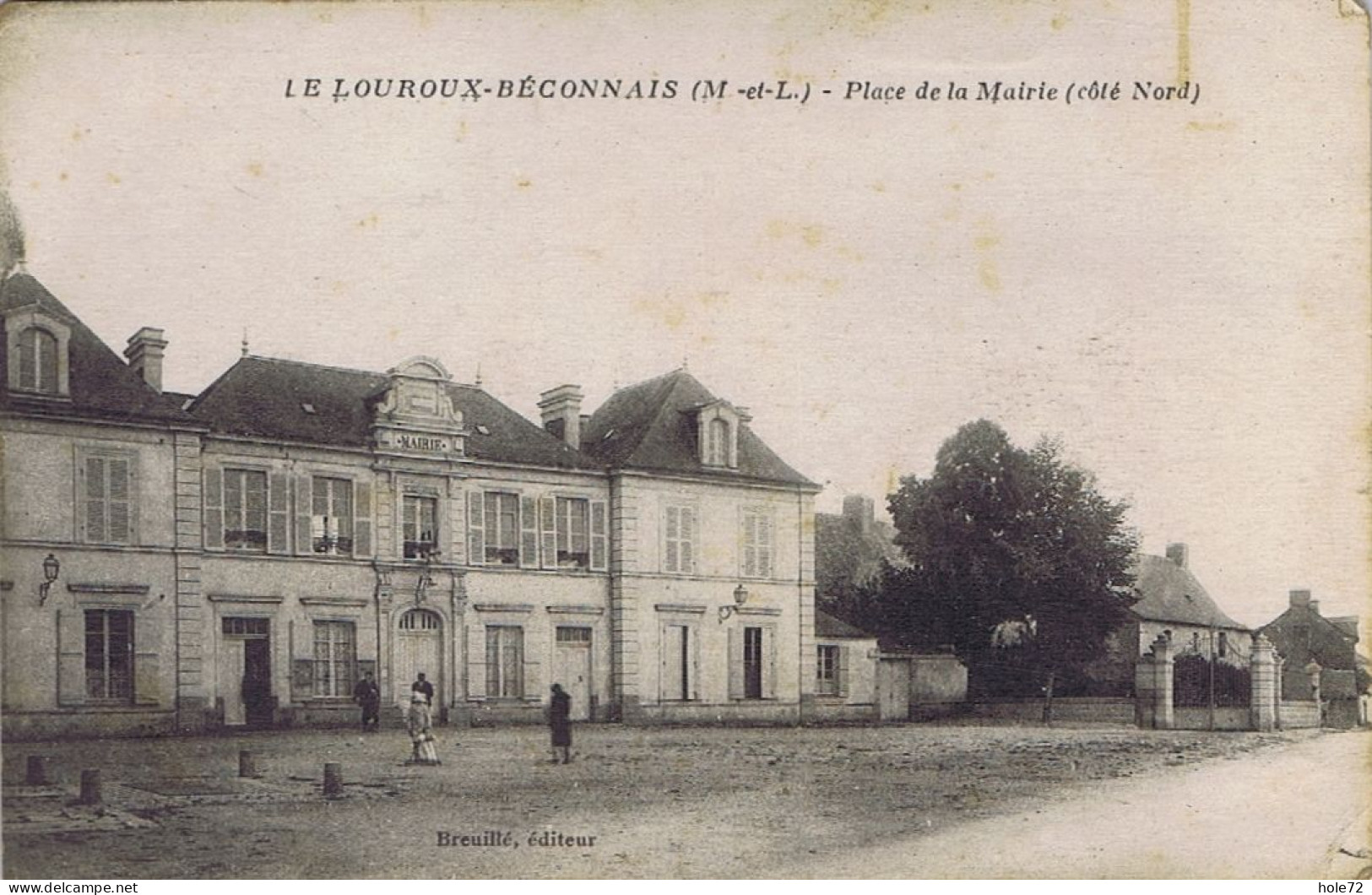 49 - Le Loroux-Béconnais (Maine-et-Loire) - Place De La Mairie (côté  Nord) - Le Louroux Beconnais
