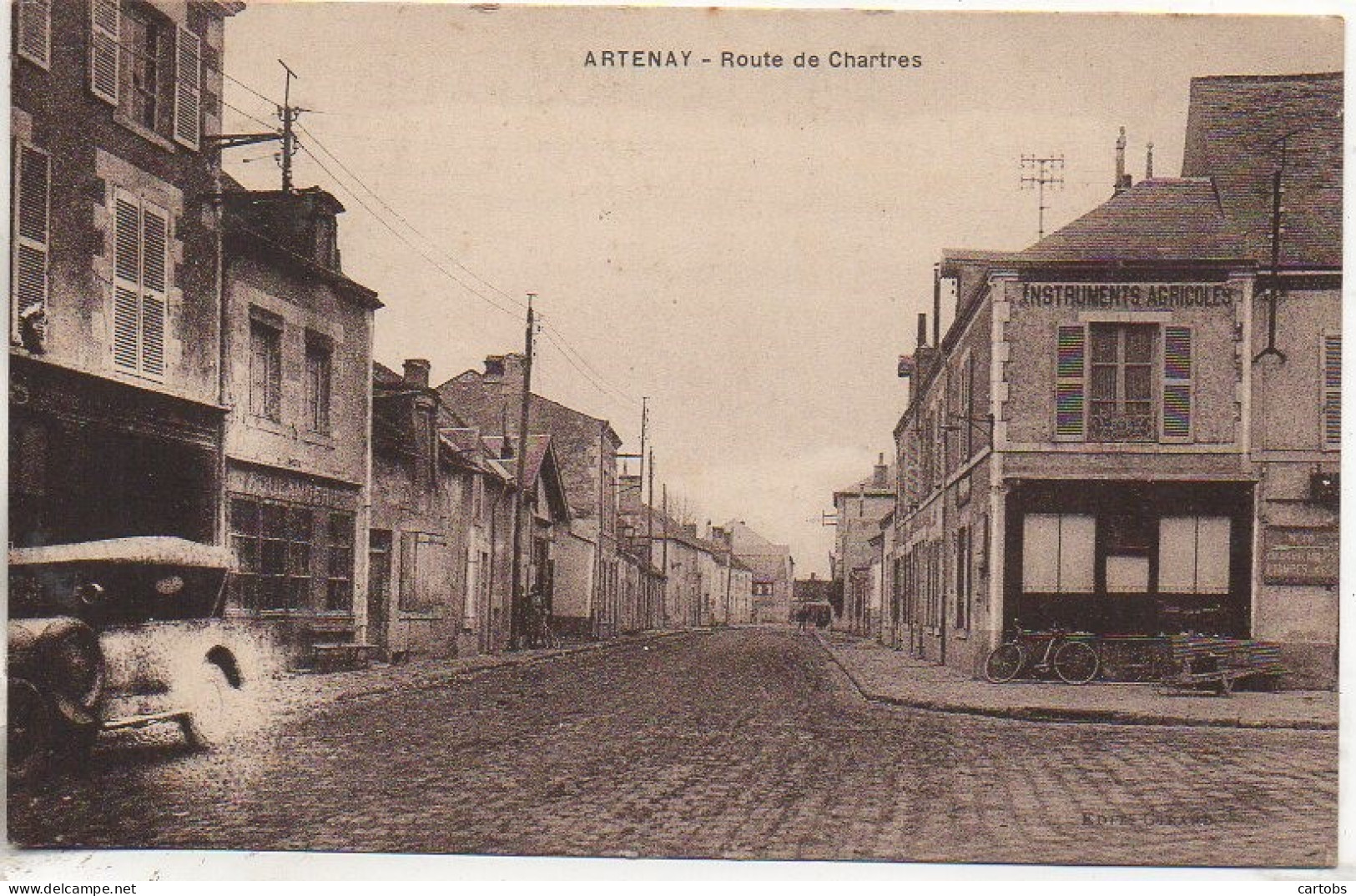 45 ARTENAY - Route De Chartres - Artenay