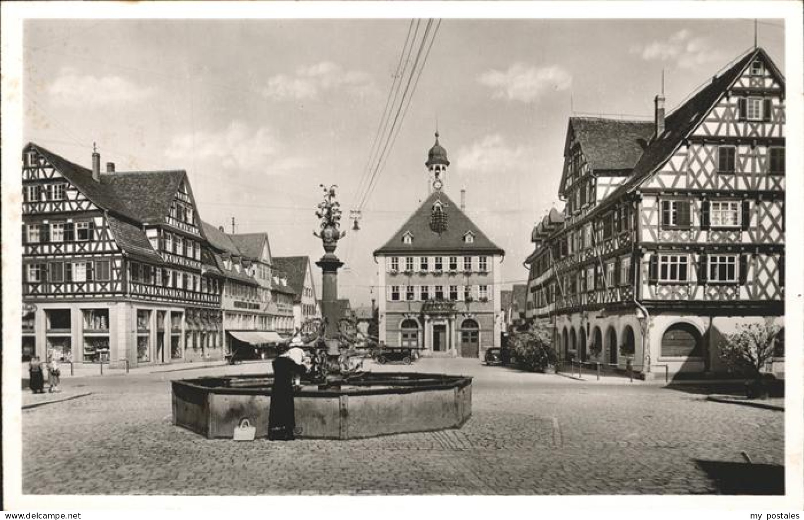 41263484 Schorndorf Wuerttemberg Marktplatz Brunnen Schorndorf Wuerttemberg - Schorndorf