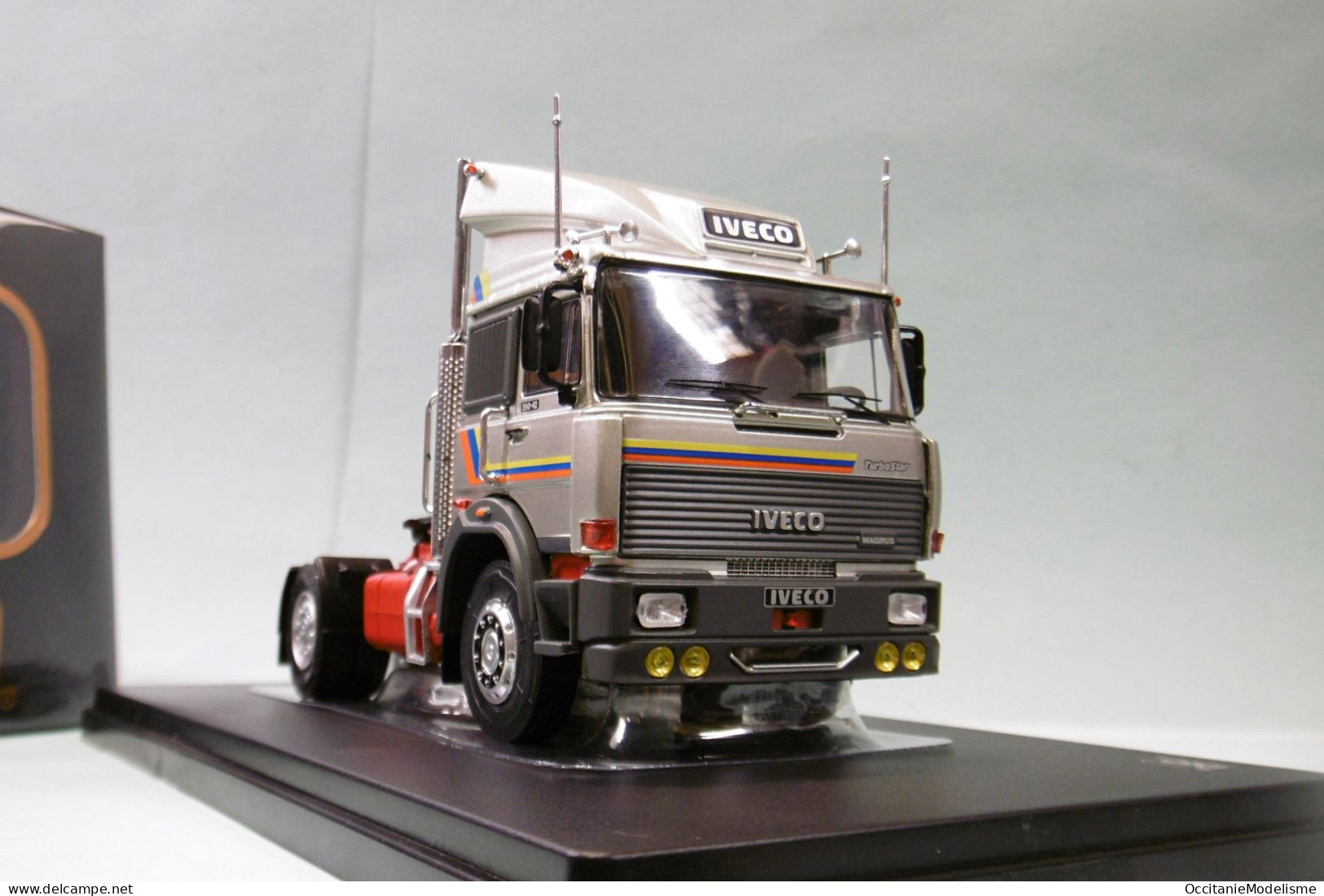 Ixo - Camion IVECO TURBOSTAR 190-42 1984 Gris Métallisé Réf. TR163.22 NBO Neuf 1/43 - Ixo