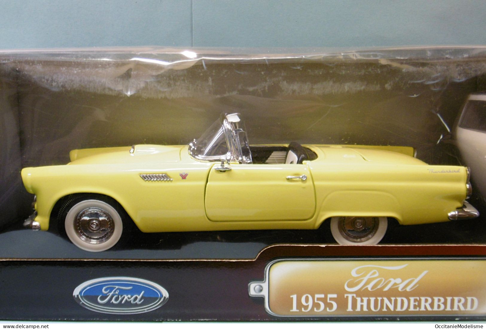 Road Signature - FORD THUNDERBIRD 1955 Hard-Top Jaune Réf. 92068 BO 1/18 - Altri & Non Classificati