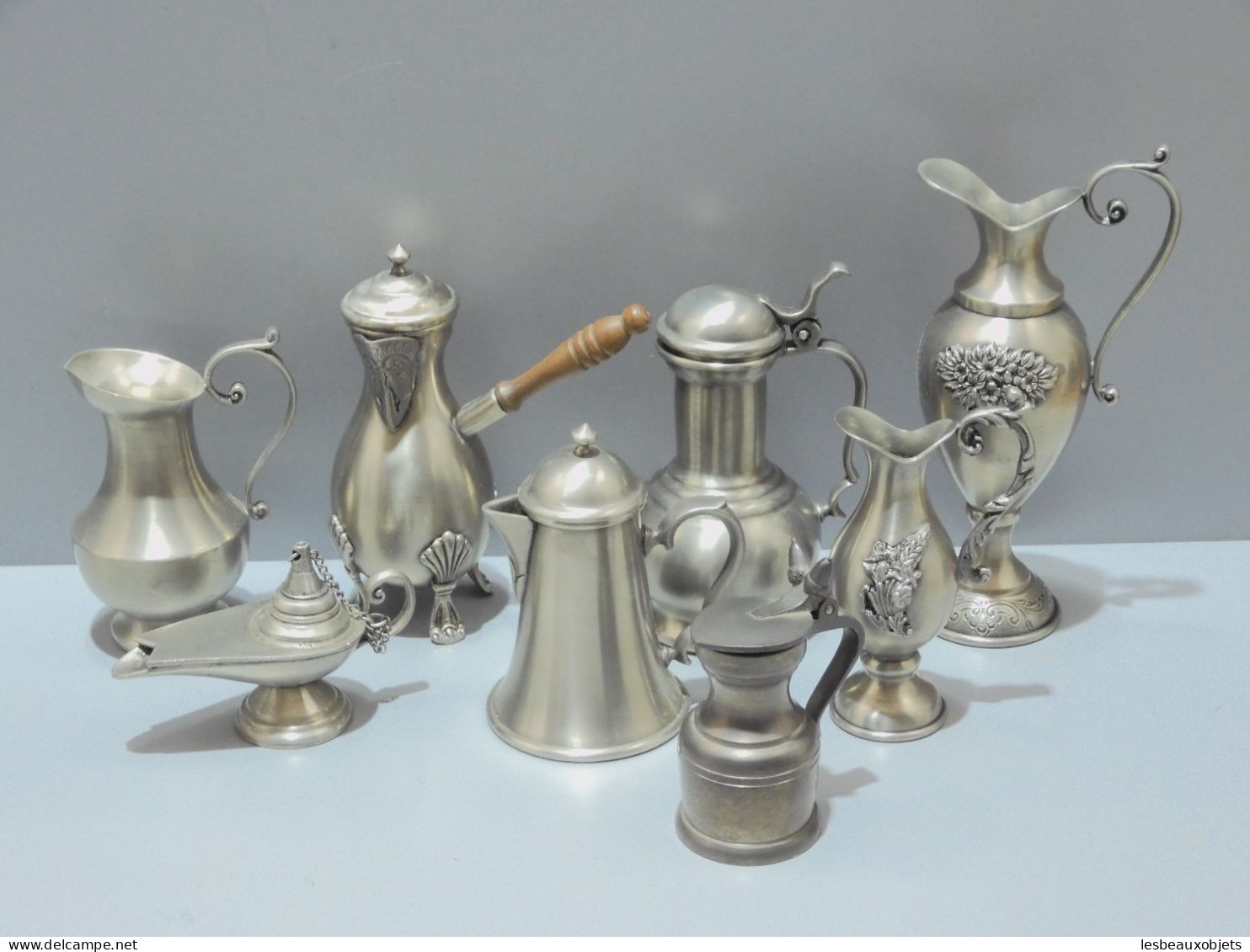 -8 ETAINS MINIATURES VASES AIGUIERES CHOPE CHOCOLATIERE PICHET LAMPE à HUILE    E - Etains