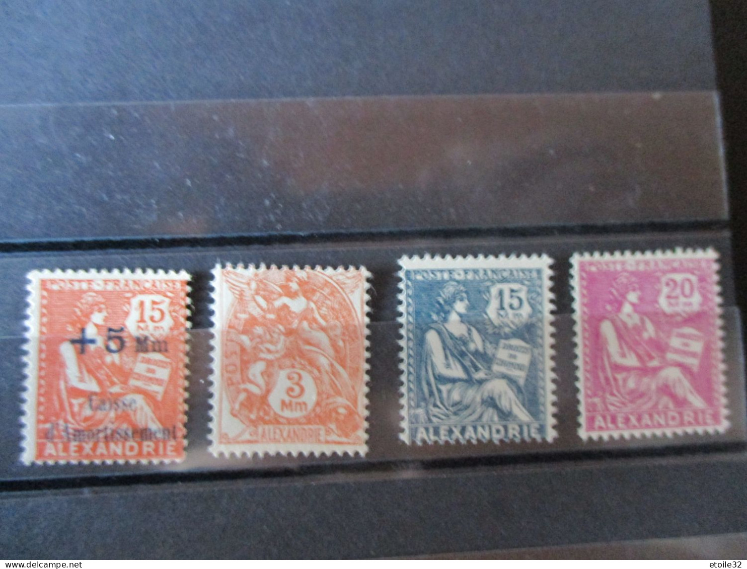 ALEXANDRIE N° 75/76/77/81 * MH - Unused Stamps