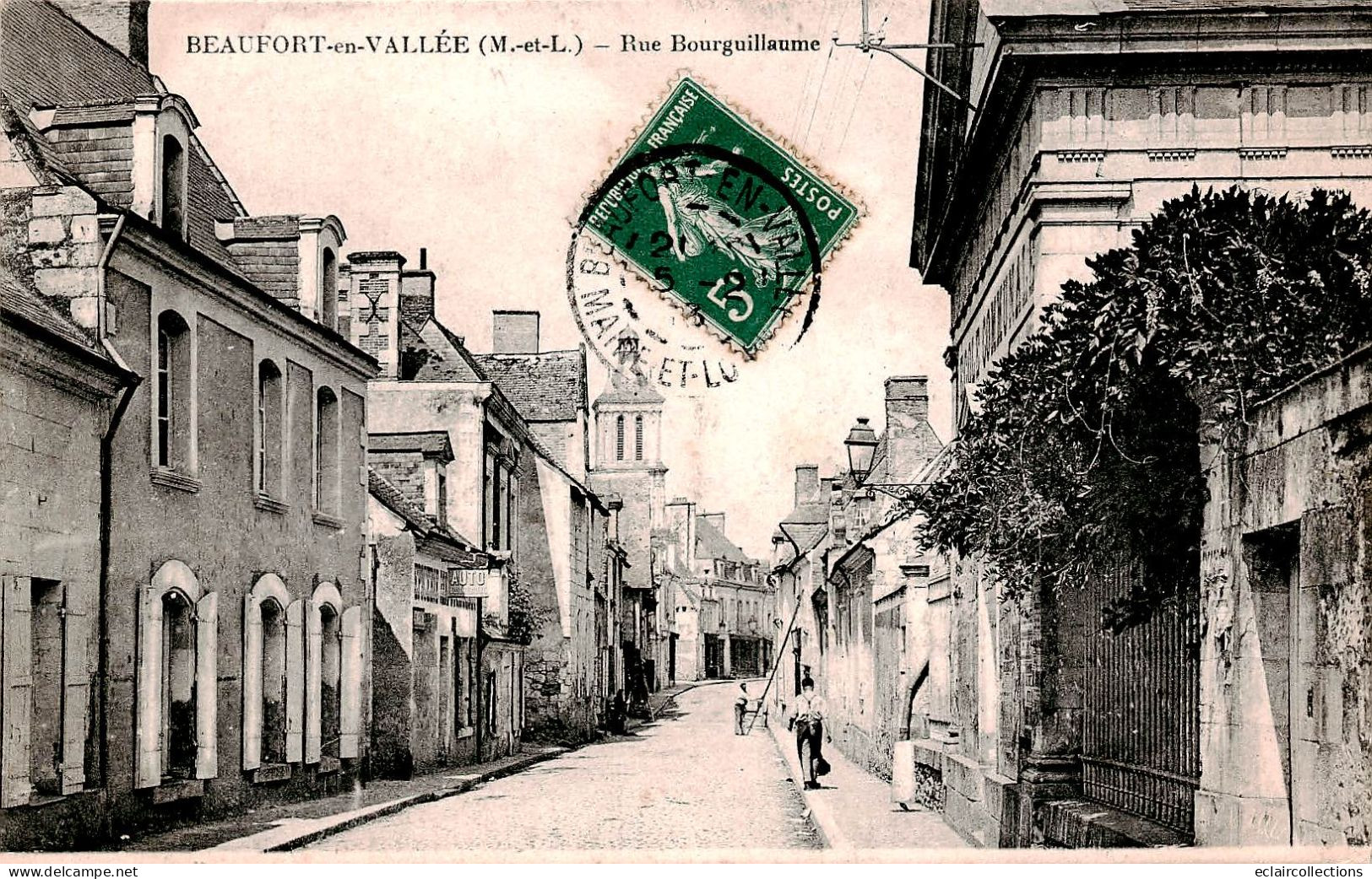 Beaufort En  Vallée       49      Rue Bourguillaume             (voir Scan) - Autres & Non Classés