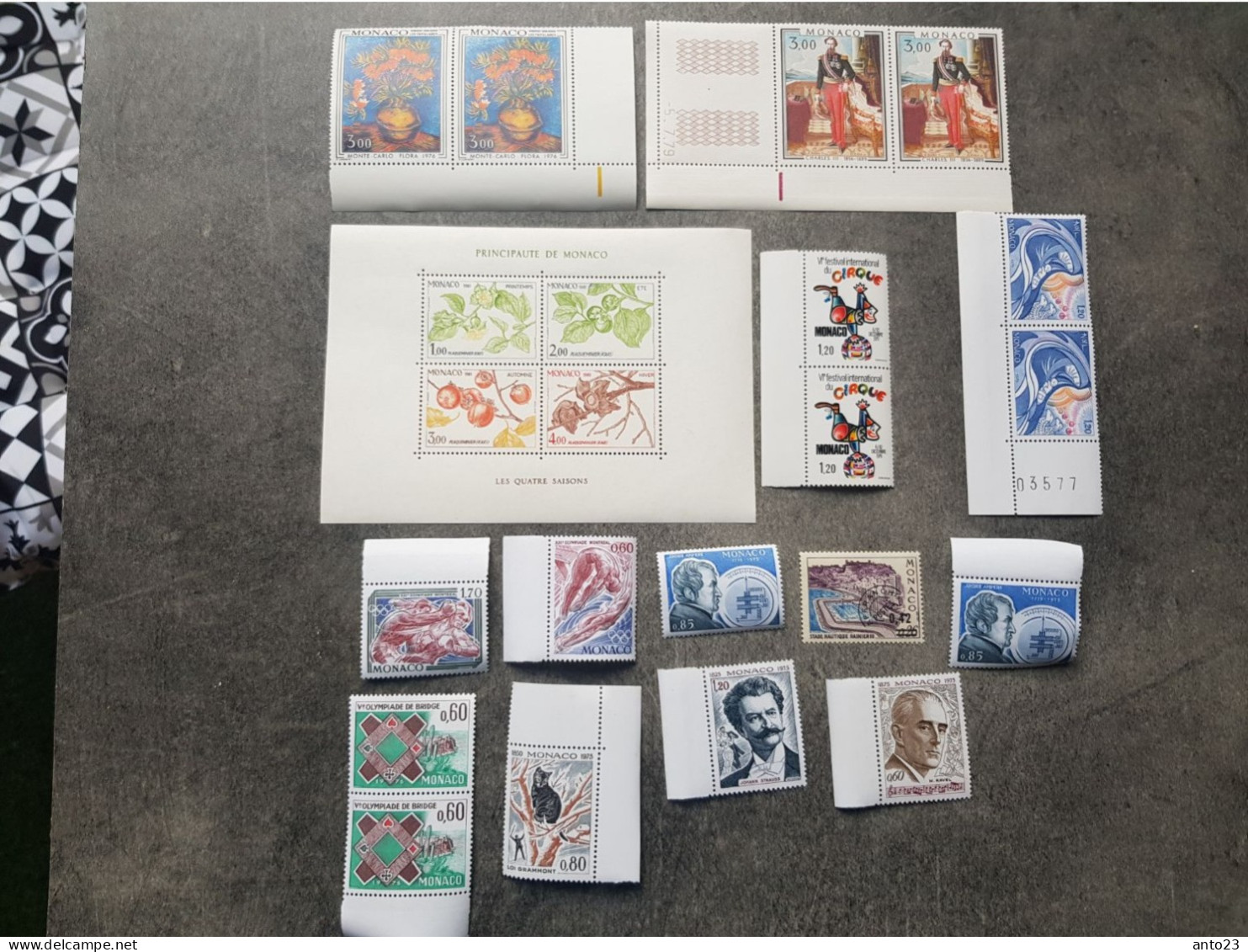 TIMBRE DE MONACO NEUF BLOC LUXE MNH ** - Collections, Lots & Séries