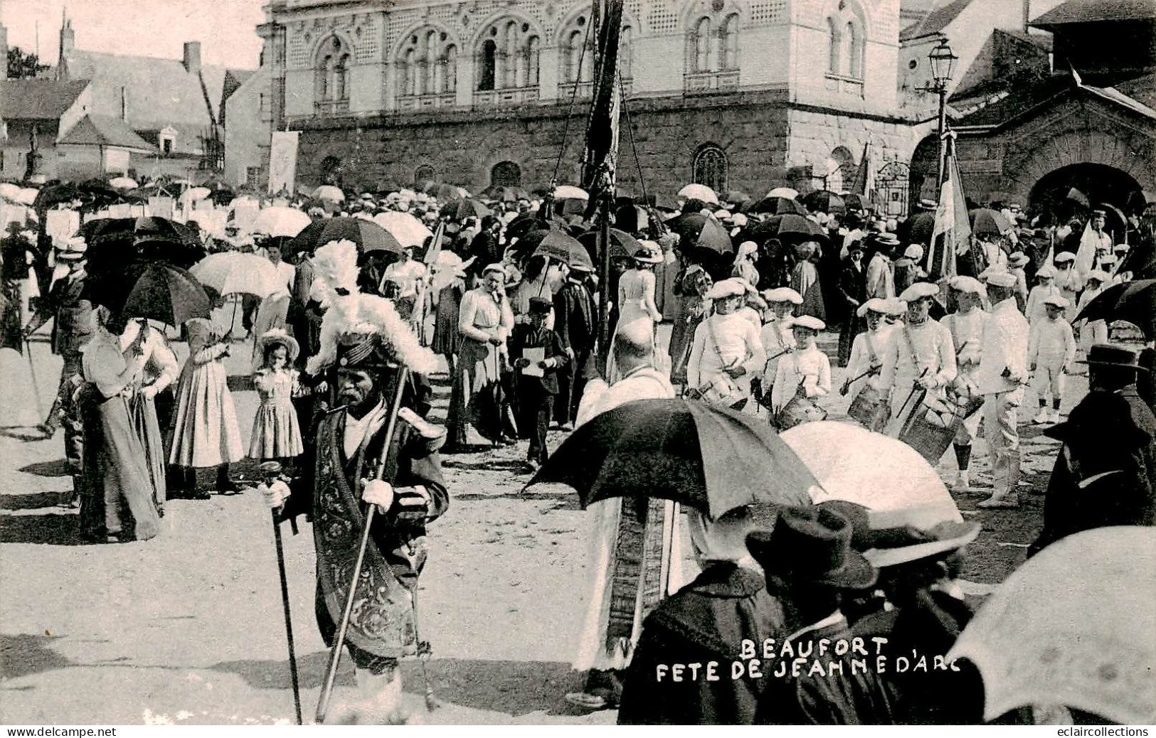 Beaufort En  Vallée       49       Fête De Jeanne D'Arc.  Garde  Suisse             (voir Scan) - Other & Unclassified