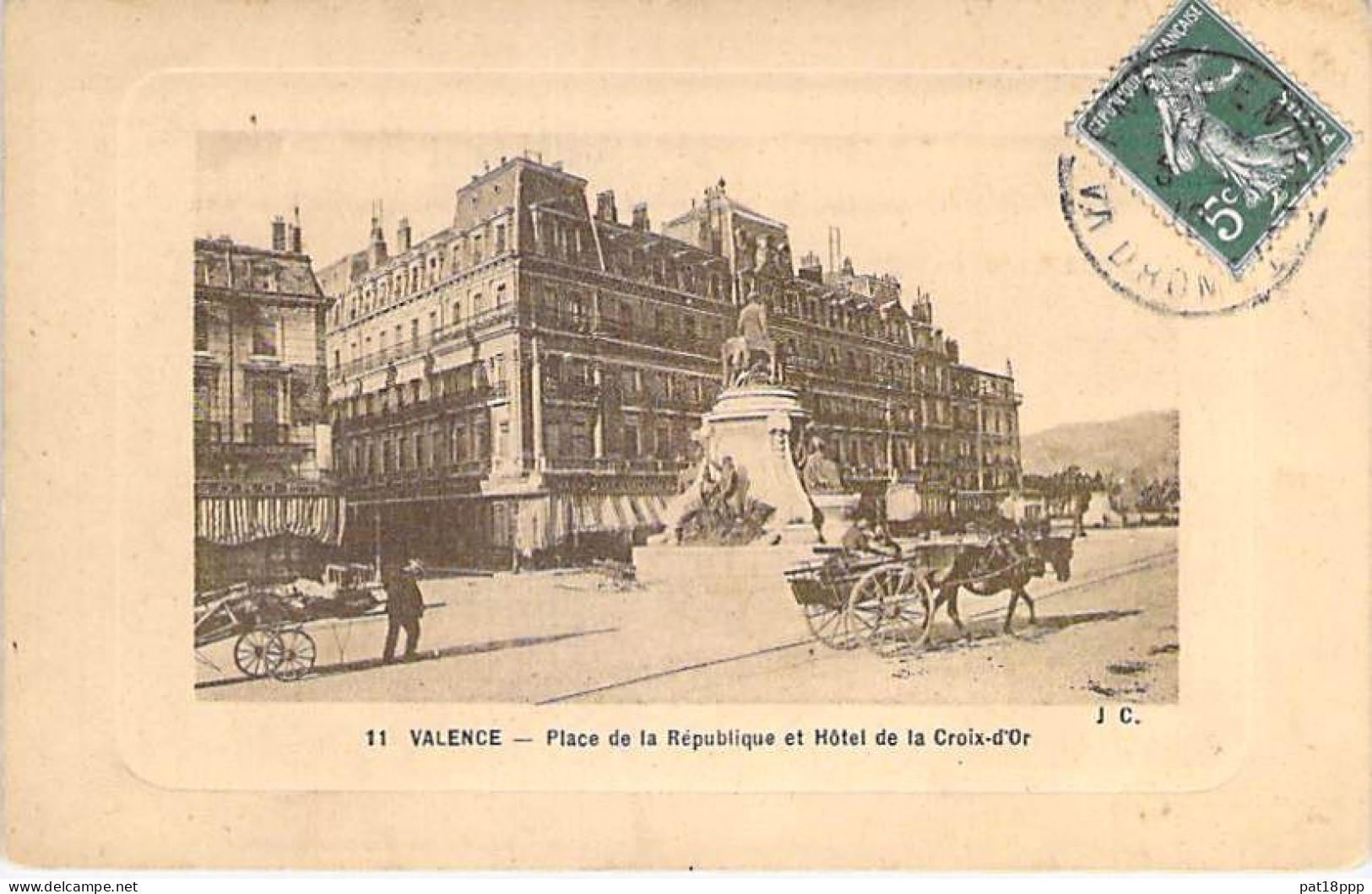HOTELS & RESTAURANTS - 26 - VALENCE : HOTEL De La CROIX D'OR Place De La République - CPA Avec Cadre - Drôme - Hotels & Restaurants