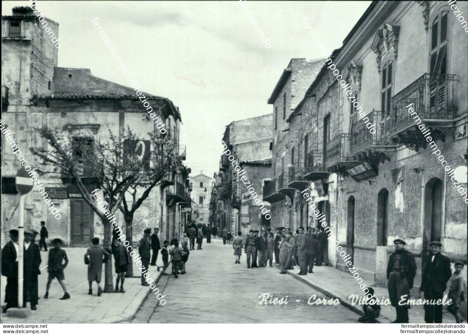 Cd121 Cartolina Riesi Corso Vittorio Emanuele Animata Bella! Caltanissetta - Caltanissetta