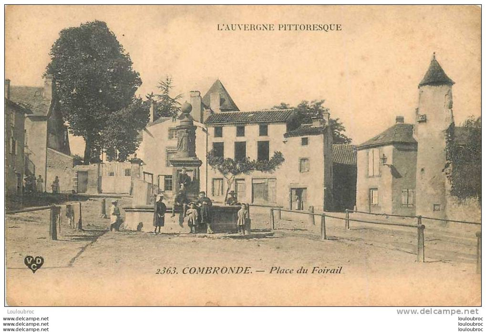 63 COMBRONDE PLACE DU FOIRAIL - Combronde