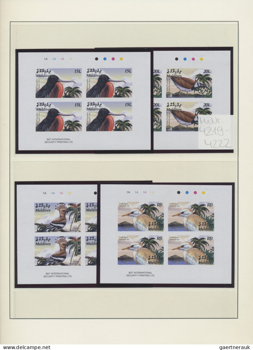 Maldives: 2000/2004. Collection In Album Containing 195 IMPERFORATE Stamps (incl - Maldiven (1965-...)