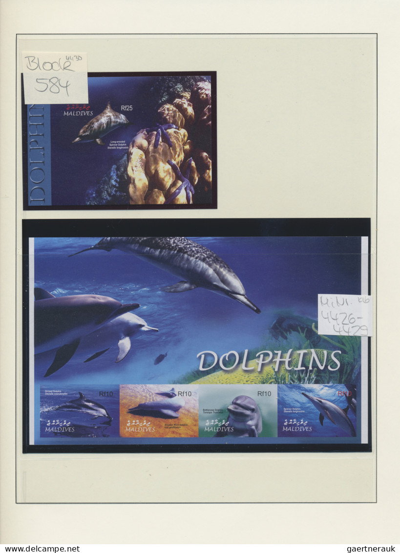 Maldives: 2000/2004. Collection In Album Containing 195 IMPERFORATE Stamps (incl - Maldiven (1965-...)