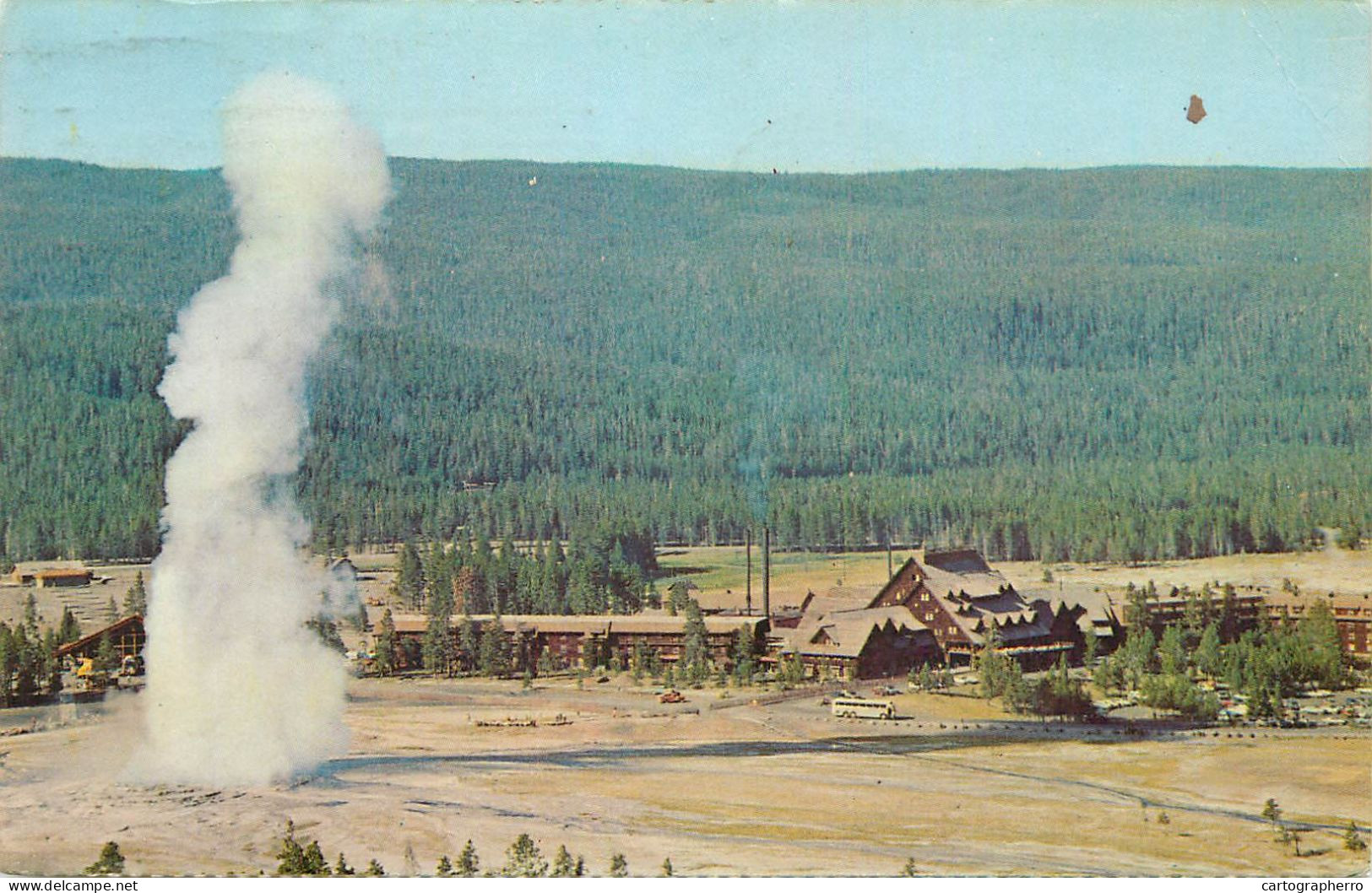 United States WY Yellowstone Old Faithful Geyser - Yellowstone