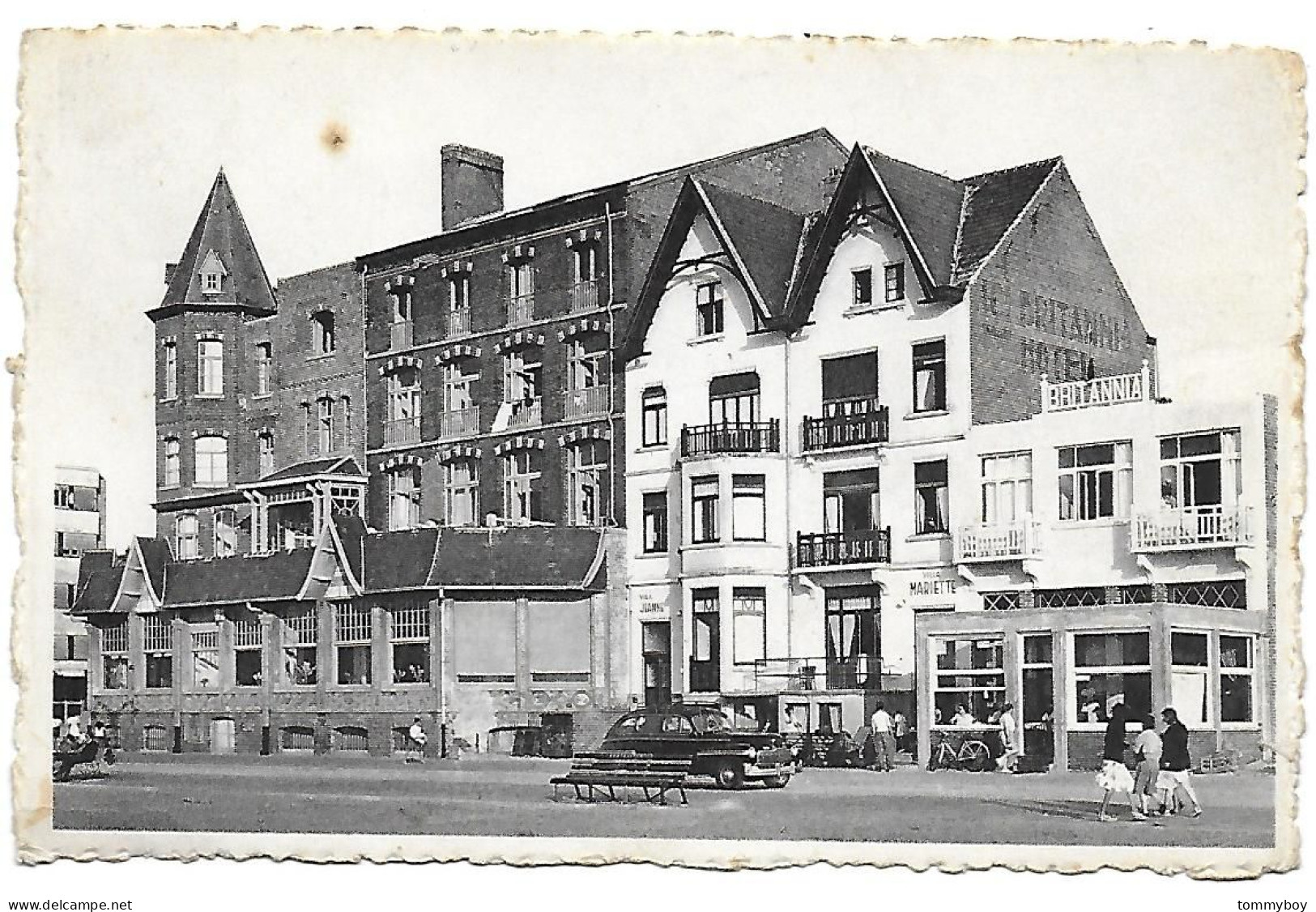 CPA Oostduinkerke-Bians, Hôtels Sur La Digue - Oostduinkerke