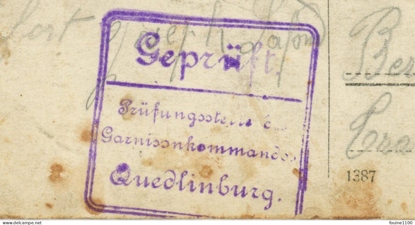 CARTE PHOTO Militaire Prisonniers De Guerre ? Au Dos Tampon Cachet Allemand " Quedlinburg " C. Neuhaus OSCHERSLEBEN - Quedlinburg