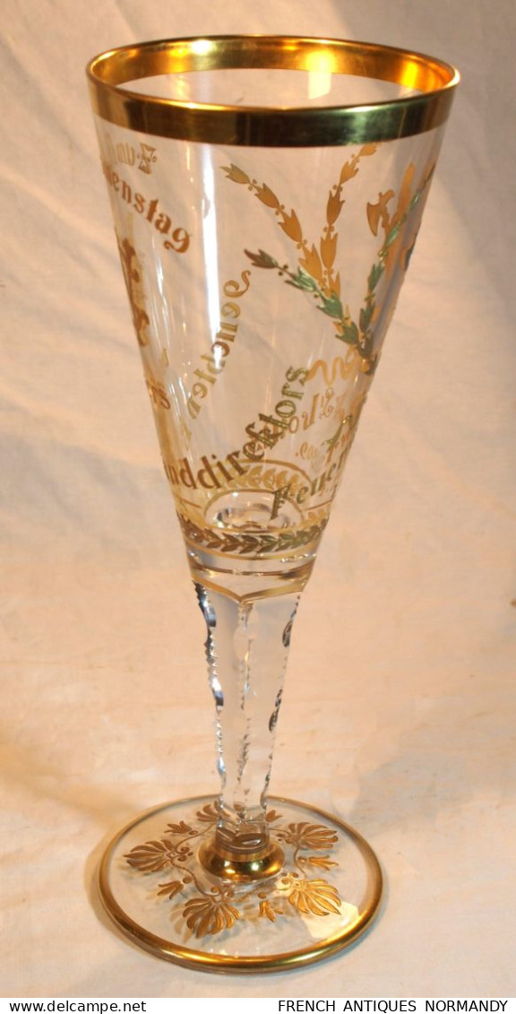 Très Grand Verre Haut De 33 Cm !  En Cristal De Saint Louis  - Verre D'honneur SAPEURS POMPIERS 1909 - Vidrio & Cristal