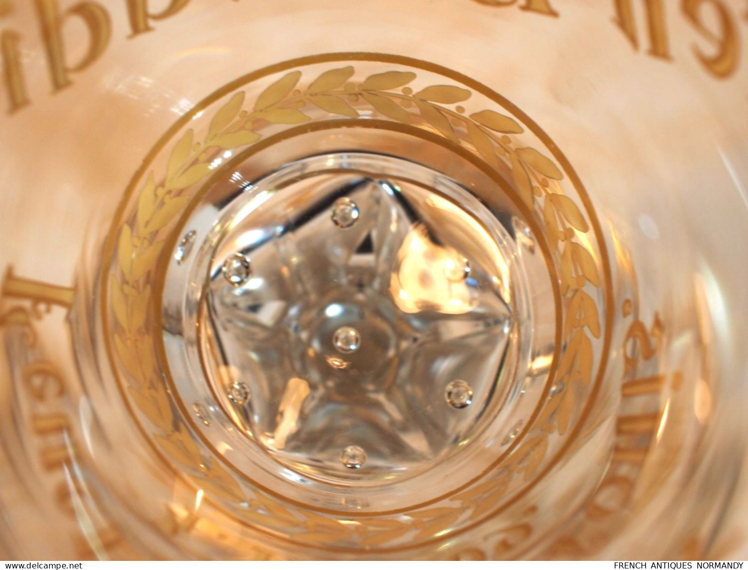 Très grand Verre haut de 33 cm !  En Cristal de Saint Louis  - verre d'honneur SAPEURS POMPIERS 1909
