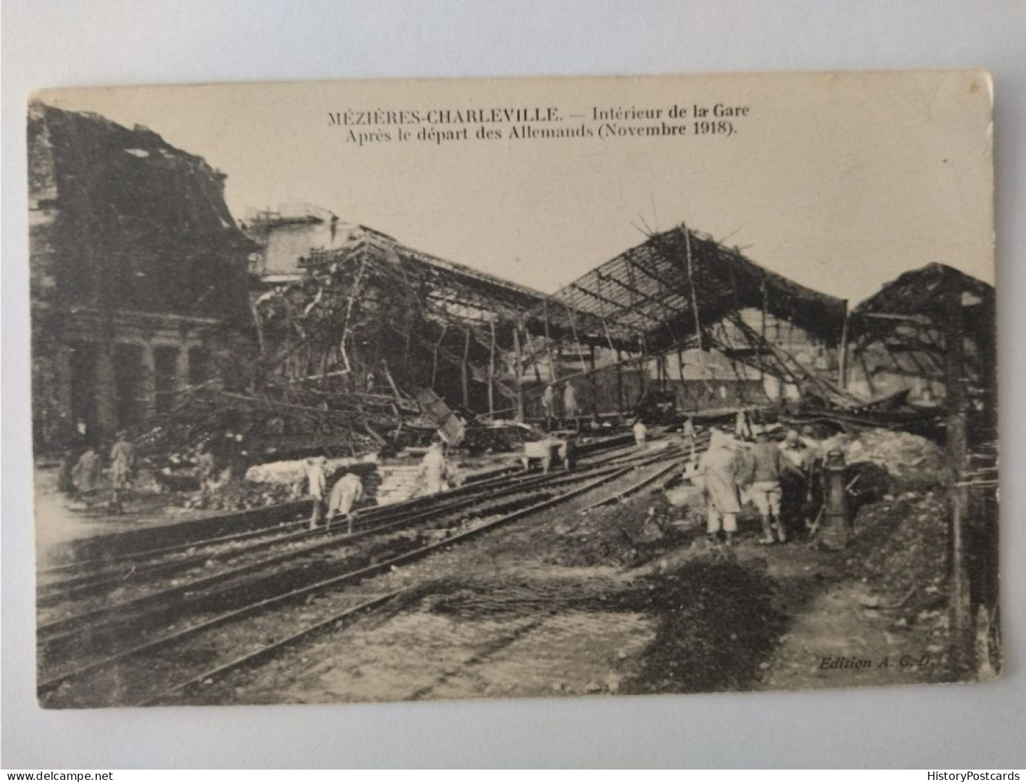 Méziéres-Charleville, La Gare Apres Le Depart Des Allemands, Zerstörter Bahnhof 1918 - Charleville