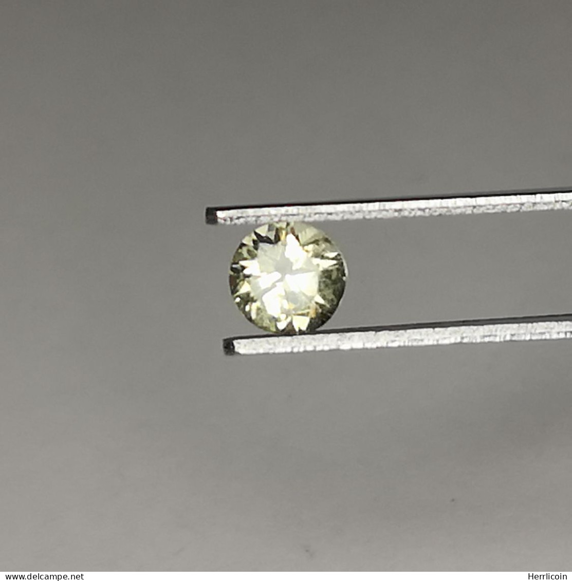 Grenat Naturel Du Mali - Rond 0.49 Carat -  4.8 X 4.8 X 3.0 Mm - Other & Unclassified