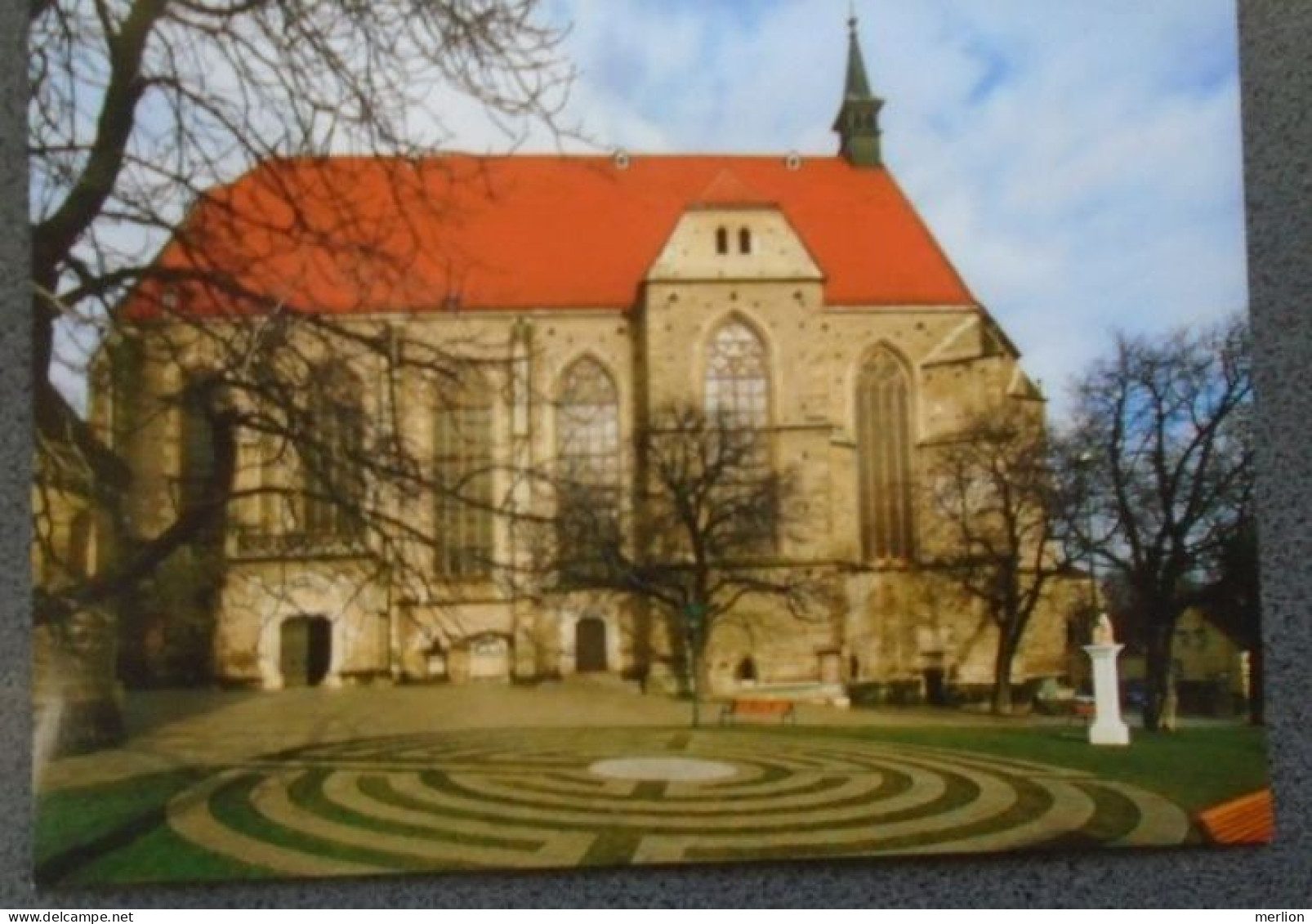 D200896       CPM AK  Österreich -   Kirchenplatz  Mödling -St. Othmar - Mödling